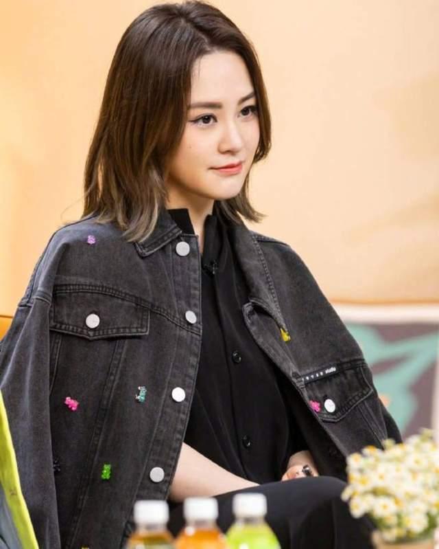 娱乐吃瓜解说女艺人,揭秘女艺人吃瓜大事件 第1张 娱乐吃瓜解说女艺人,揭秘女艺人吃瓜大事件 第1张